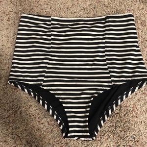 NWT high waisted bikini bottoms